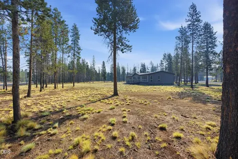 16760 Pine Place La Pine OR 97739
