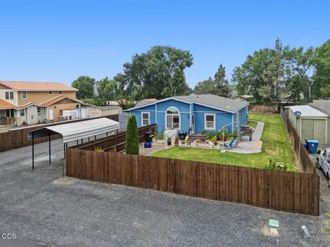 3737 NW Oak Avenue Redmond OR 97756