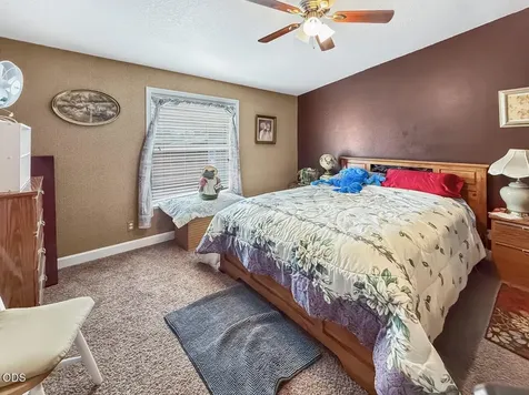 3737 NW Oak Avenue Redmond OR 97756