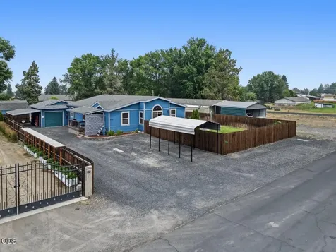 3737 NW Oak Avenue Redmond OR 97756