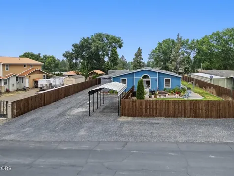 3737 NW Oak Avenue Redmond OR 97756
