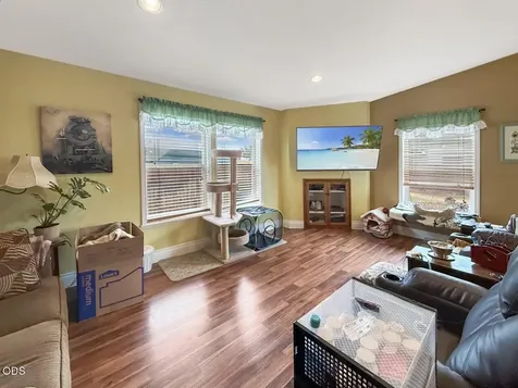 3737 NW Oak Avenue Redmond OR 97756
