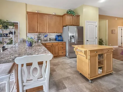 3737 NW Oak Avenue Redmond OR 97756