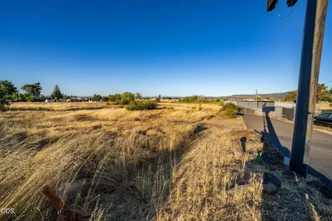 5202 Table Rock Road Medford OR 97502
