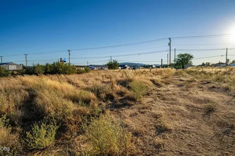 5202 Table Rock Road Medford OR 97502