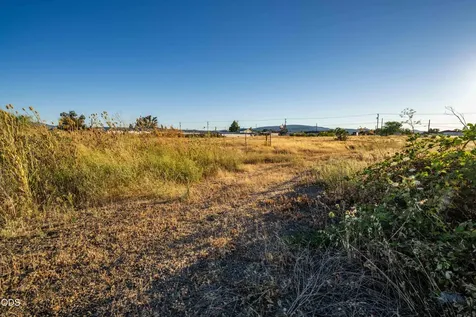 5202 Table Rock Road Medford OR 97502