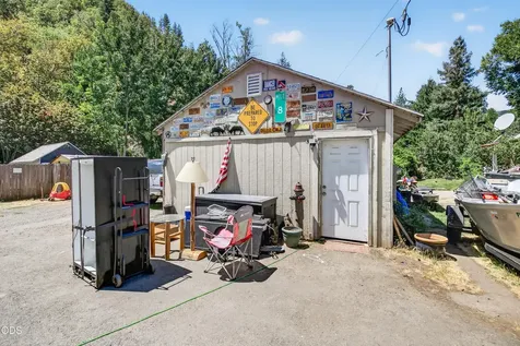 12071 Old Stage Road Gold Hill OR 97525