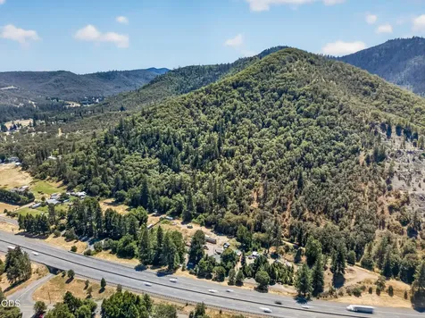 12071 Old Stage Road Gold Hill OR 97525