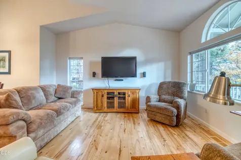 3271 NW Melville Drive Bend OR 97703