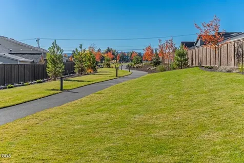 3879 NE Petrosa Avenue Bend OR 97701