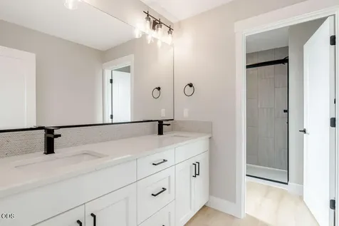 3879 NE Petrosa Avenue Bend OR 97701