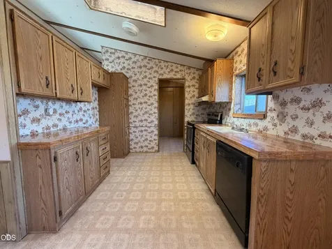 6801 Waggoner Court Klamath Falls OR 97603