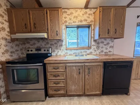 6801 Waggoner Court Klamath Falls OR 97603