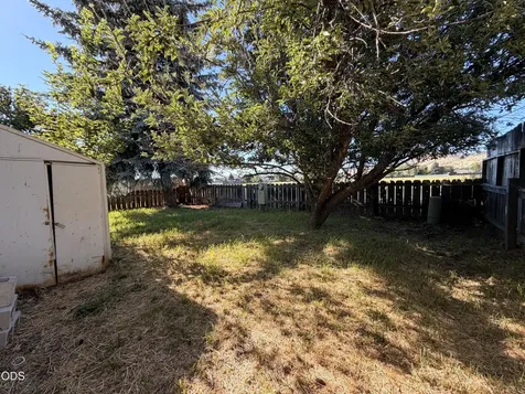6801 Waggoner Court Klamath Falls OR 97603