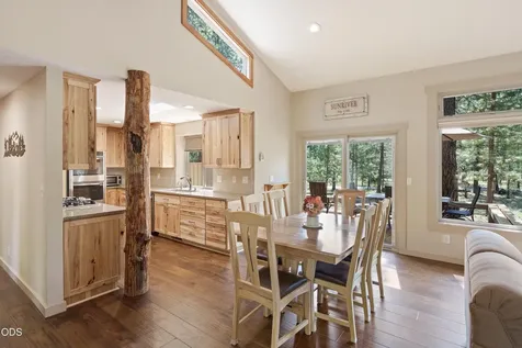 17842 Mt Hood Lane Sunriver OR 97707