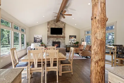 17842 Mt Hood Lane Sunriver OR 97707