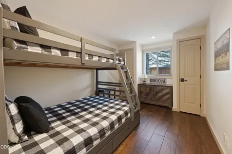 17842 Mt Hood Lane Sunriver OR 97707