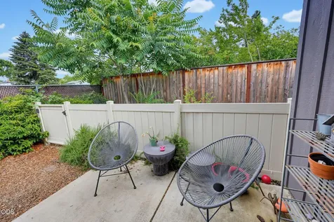 1169 Iowa Street Ashland OR 97520