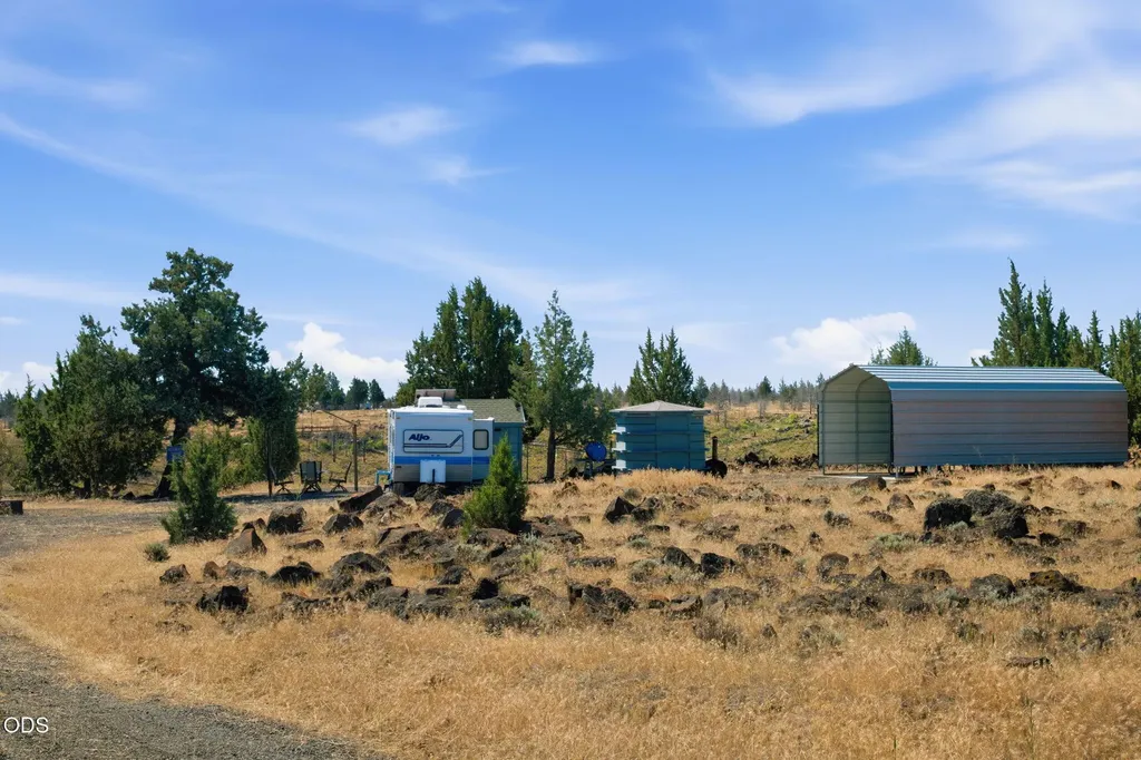 11729 SW Airfield Lane Culver OR 97734