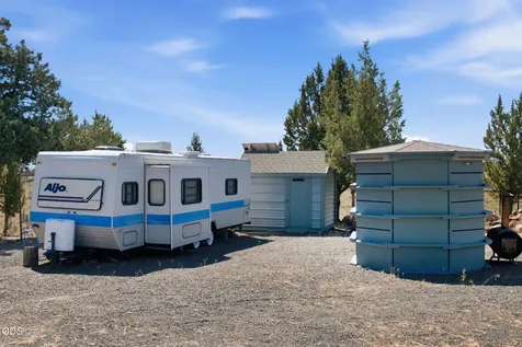 11729 SW Airfield Lane Culver OR 97734
