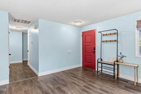 832 La Loma Drive Medford OR 97504