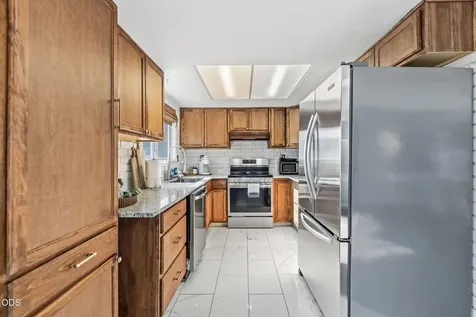 832 La Loma Drive Medford OR 97504