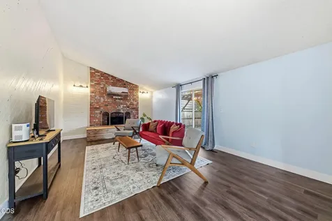 832 La Loma Drive Medford OR 97504