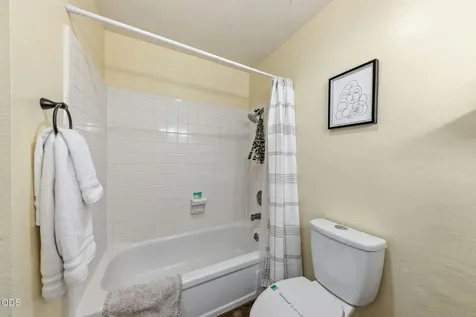 832 La Loma Drive Medford OR 97504