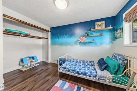 832 La Loma Drive Medford OR 97504