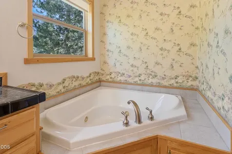 474 Tanager Drive Redmond OR 97756