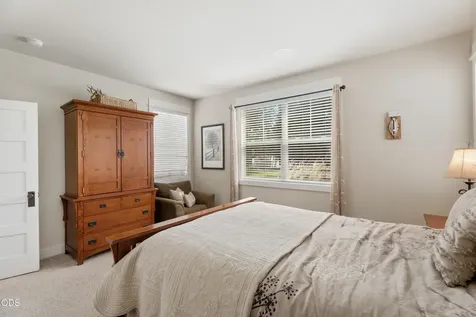 320 Split Rail Lane Redmond OR 97756