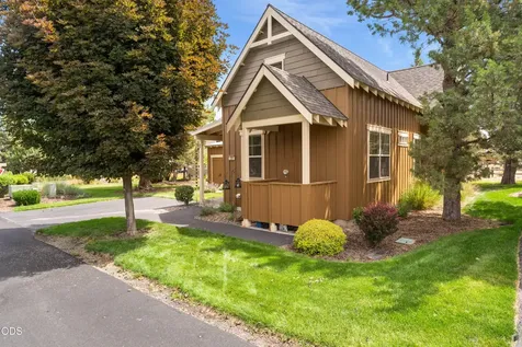 320 Split Rail Lane Redmond OR 97756