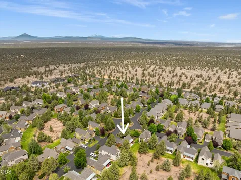 320 Split Rail Lane Redmond OR 97756