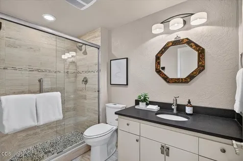 1056 Beswick Way Ashland OR 97520