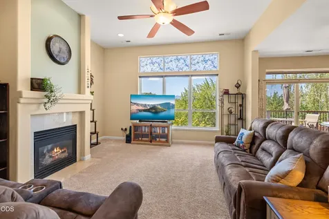 4680 Cloudcrest Drive Medford OR 97504