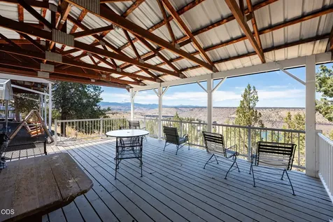 4252 SW Lakeview Culver OR 97734