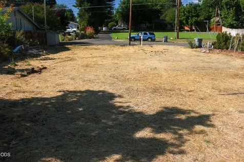 1455 SE Rogue Drive Grants Pass OR 97526