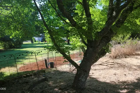 1455 SE Rogue Drive Grants Pass OR 97526
