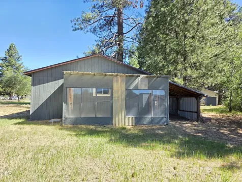 305 S Charley Avenue Chiloquin OR 97624