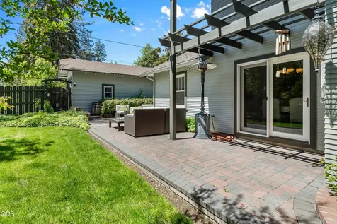 305 NW Columbia Street Bend OR 97703