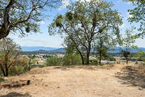 3480 Beagle Road White City OR 97503