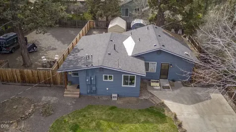 475 SE Douglas Street Bend OR 97702