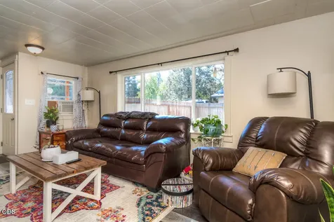 475 SE Douglas Street Bend OR 97702