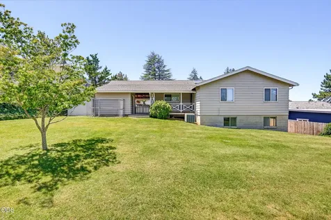 1150 Hillview Drive Ashland OR 97520