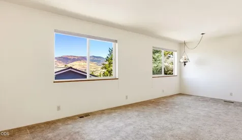 1150 Hillview Drive Ashland OR 97520