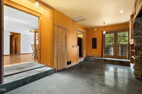 606 NE 9th Street Bend OR 97701