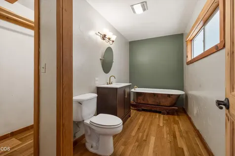 606 NE 9th Street Bend OR 97701