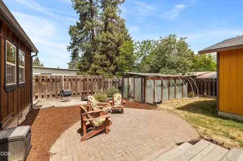 606 NE 9th Street Bend OR 97701