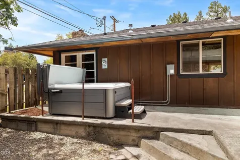 606 NE 9th Street Bend OR 97701
