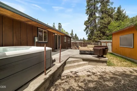 606 NE 9th Street Bend OR 97701